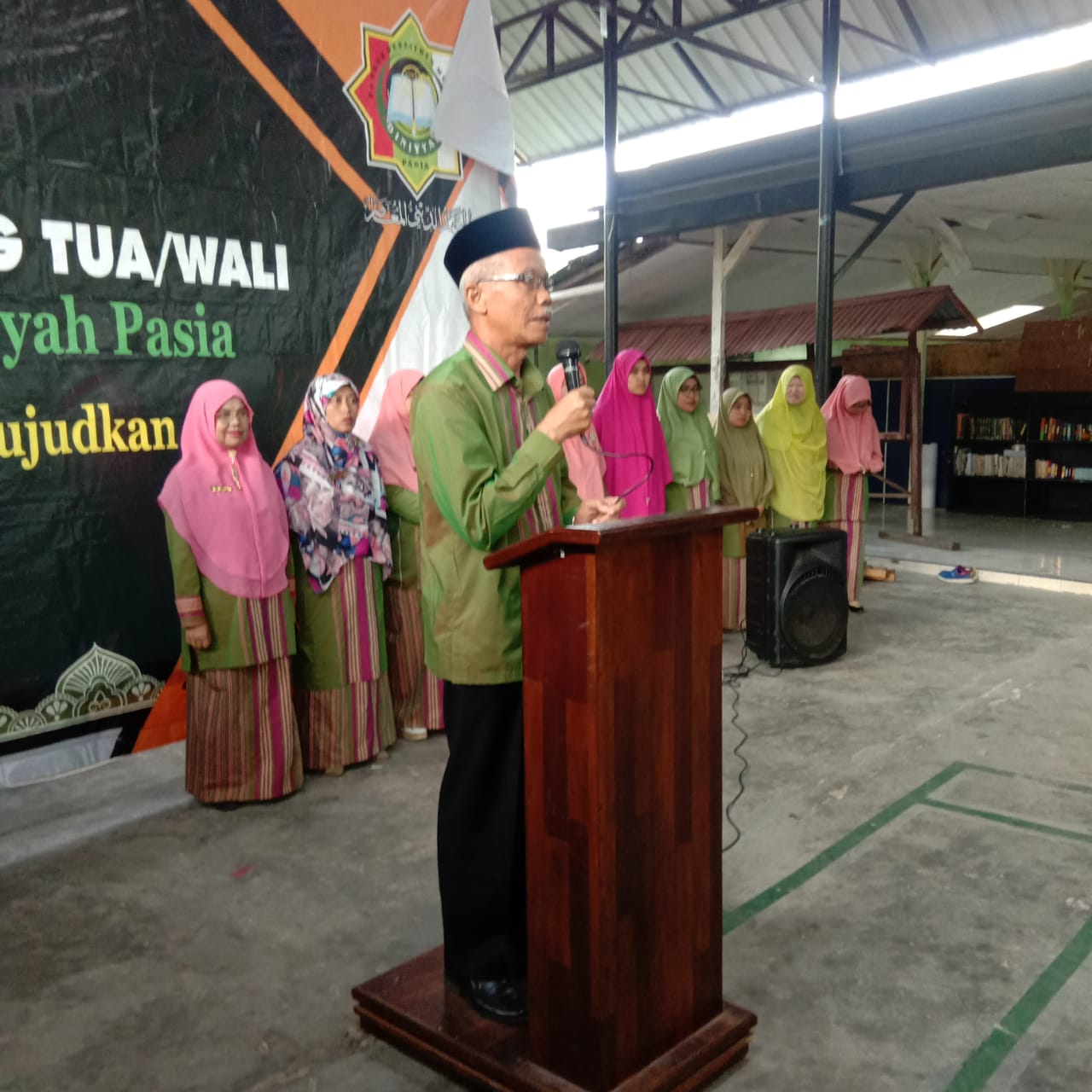 Read more about the article 173 CSB GELOMBANG 1 LULUS MASUK DINIYYAH, ORANGTUA DAFTARKAN ULANG ANAKNYA